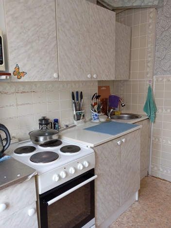 Купить трехкомнатную квартиру в Новосибирске. Вариант № 3878241, 16, площадь -  квм, цена 5200000 рублей