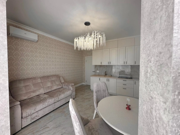 Купить однокомнатную квартиру на улице Героя А.А. Аверкиева в Краснодаре. Вариант № 30494, 2, площадь -  квм, цена 10000000 рублей