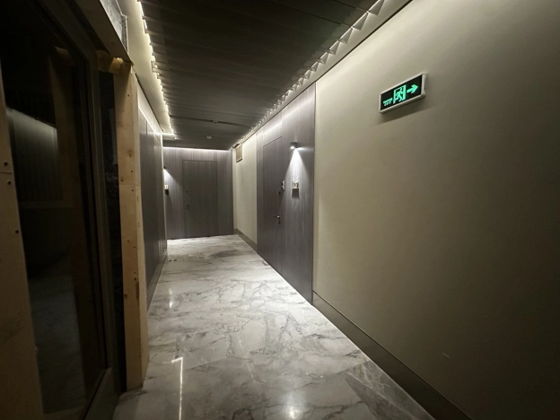 Купить квартиру в Москве. Вариант № 10343571, 8, площадь -  квм, цена 25900000 рублей