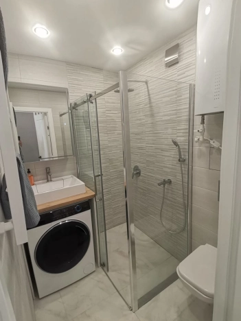 Купить квартиру в Омске. Вариант № 2702, 15, площадь -  квм, цена 4115000 рублей