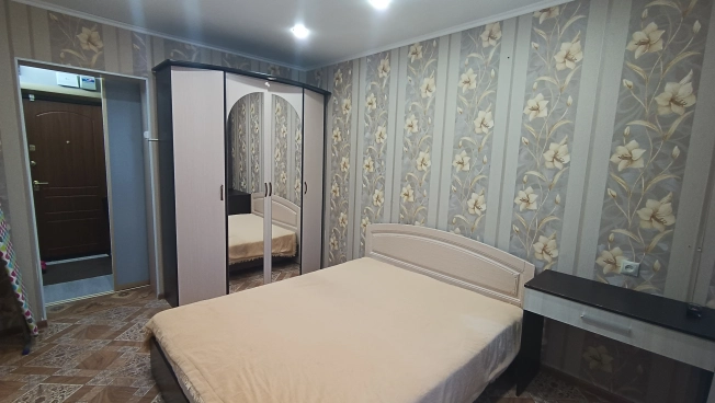 Снять квартиру в Тобольске. Вариант № 6950188, 5, площадь -  квм, цена 40000 рублей