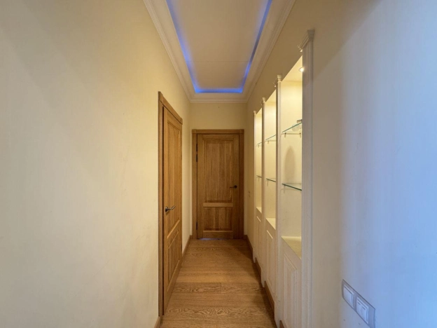 Купить квартиру в Москве. Вариант № 9944975, 17, площадь -  квм, цена 59500000 рублей