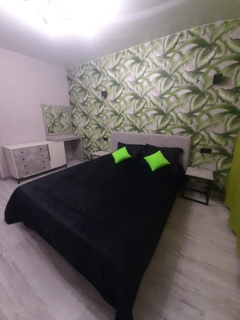 Купить квартиру в Микрорайоне Центральный, Тобольск в Тобольске. Вариант № 4066, 3, площадь -  квм, цена 7700000 рублей