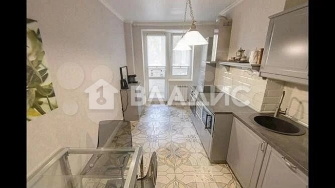 Купить трехкомнатную квартиру в Ростовской области. Вариант № 1795892, 10, площадь -  квм, цена 17200000 рублей