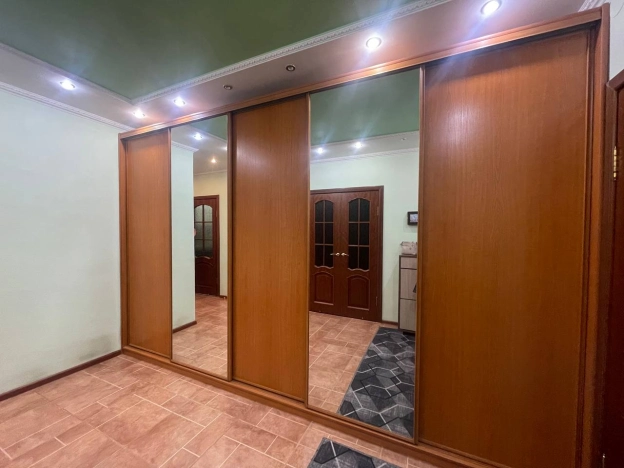 Купить квартиру в Чите. Вариант № 10759068, 34, площадь - квм, цена 17500000 рублей