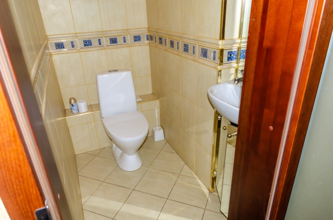 Купить трехкомнатную квартиру на улице Жилмассив в Новосибирской области. Вариант № 8657724, 41, площадь -  квм, цена 16900000 рублей