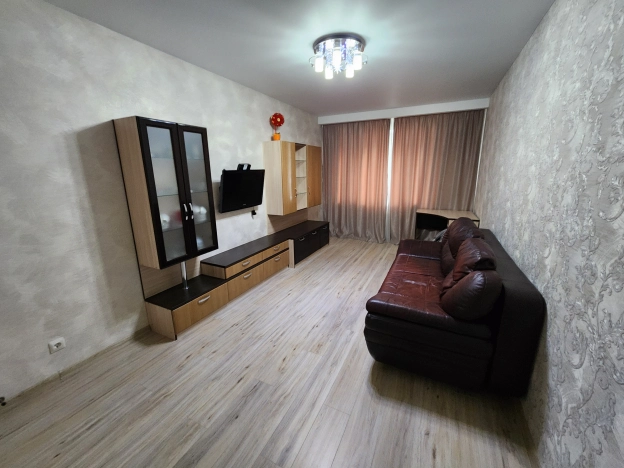 Купить двухкомнатную квартиру в Сыктывкаре. Вариант № 7778106, 25, площадь -  квм, цена 8000000 рублей