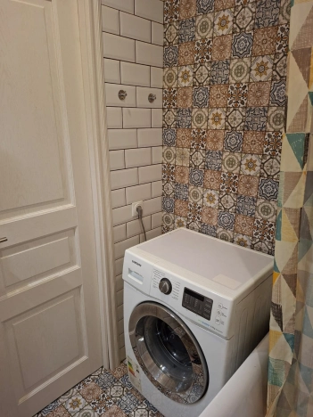 Купить трехкомнатную квартиру в районе Калининский в Новосибирске. Вариант № 6666165, 10, площадь -  квм, цена 6300000 рублей