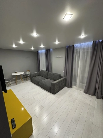 Снять квартиру в районе Октябрьский в Новосибирске. Вариант № 7793022, 6, площадь -  квм, цена 36000 рублей