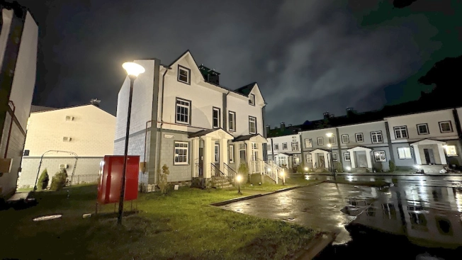 Купить трехкомнатную квартиру на улице 40 лет Октября в Лобне. Вариант № 10141819, 18, площадь -  квм, цена 17500000 рублей