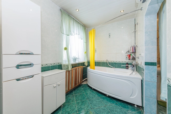 Купить дом на улице Берёзовая в Брянской области. Вариант № 6854, 25, площадь -  квм, цена 12999000 рублей