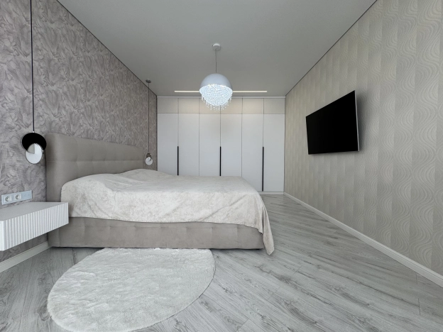 Купить четырехкомнатную квартиру в Волгограде. Вариант № 2103303, 8, площадь -  квм, цена 19300000 рублей