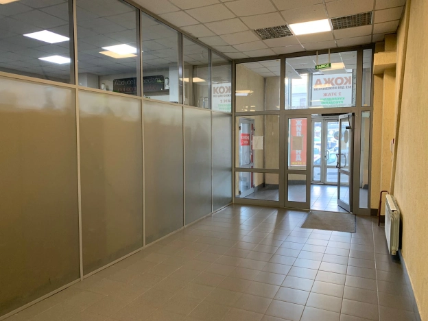 Купить коммерческую недвижимость в Новосибирске. Вариант № 8573111, 4, площадь -  квм, цена 6200000 рублей