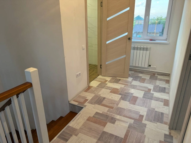 Купить дом на улице Луговская в Бердске. Вариант № 4882710, 24, площадь -  квм, цена 9500000 рублей