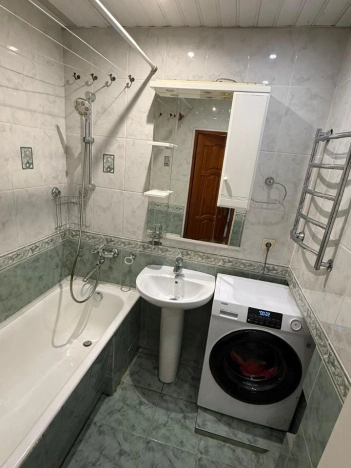 Купить квартиру в Москве. Вариант № 9817522, 15, площадь -  квм, цена 25000000 рублей