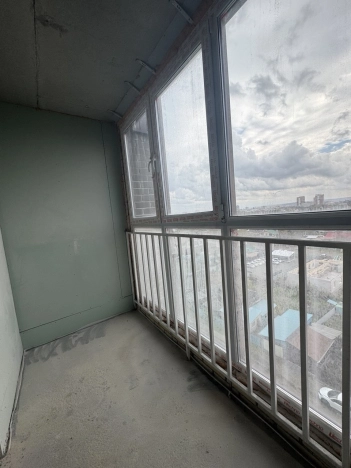 Купить однокомнатную квартиру в Приморском крае. Вариант № 15546, 6, площадь -  квм, цена 6100000 рублей