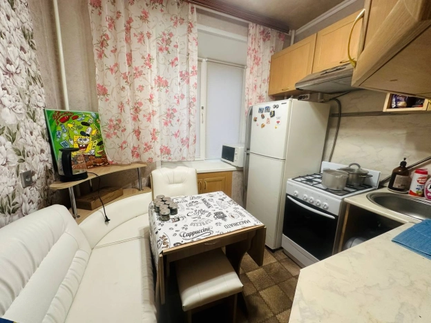 Купить двухкомнатную квартиру на улице Комсомольская в Богородске. Вариант № 3218787, 4, площадь -  квм, цена 4400000 рублей