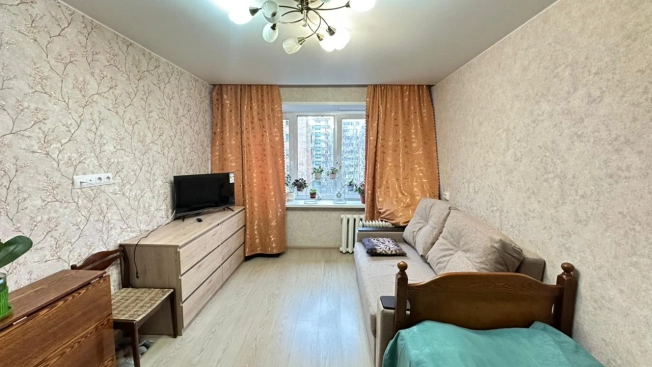 Купить трехкомнатную квартиру в Пушкине. Вариант № 9883138, 18, площадь -  квм, цена 9250000 рублей