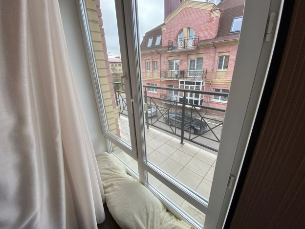 Купить трехкомнатную квартиру в Микрорайоне 5-й в Вологде. Вариант № 8673, 16, площадь -  квм, цена 17380000 рублей