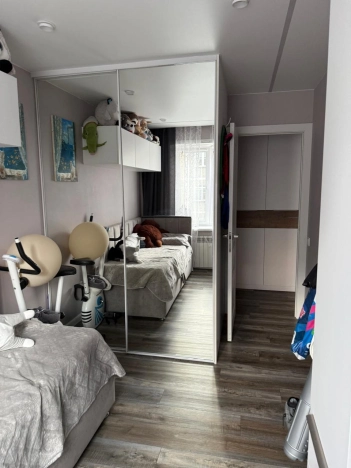 Купить четырехкомнатную квартиру в Новосибирской области. Вариант № 9416385, 6, площадь -  квм, цена 8500000 рублей