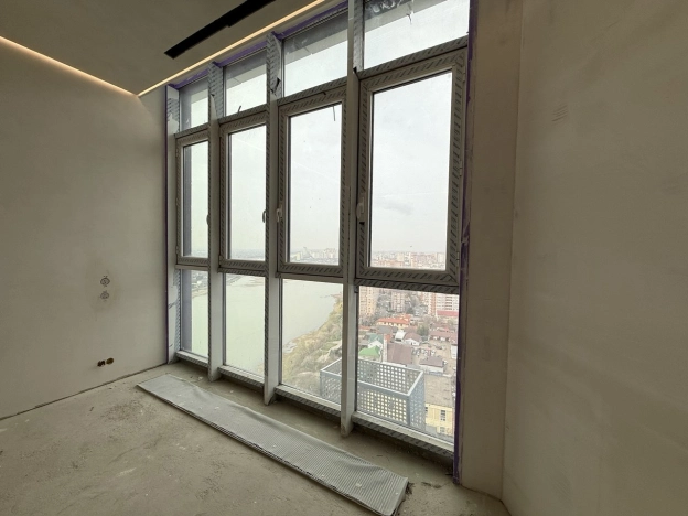 Купить квартиру на улице Кожевенная в Краснодаре. Вариант № 19601, 13, площадь -  квм, цена 53000000 рублей