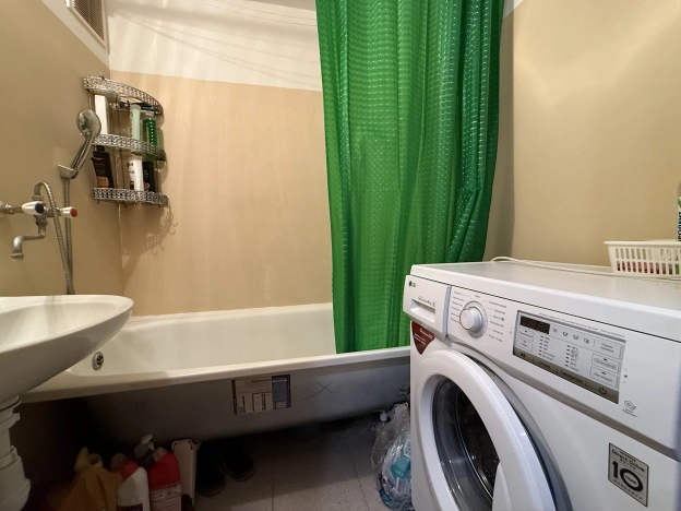 Купить квартиру на улице Шумилова в Белгороде. Вариант № 5554129, 8, площадь -  квм, цена 4650000 рублей