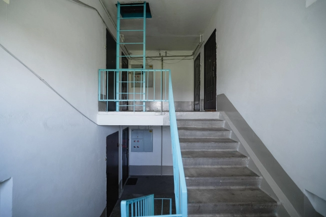 Купить двухкомнатную квартиру на улице Молодогвардейская в Омске. Вариант № 56290, 17, площадь -  квм, цена 6200000 рублей