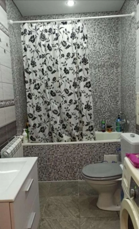 Купить четырехкомнатную квартиру в районе Кировский в Ростове-на-Дону. Вариант № 25035, 14, площадь -  квм, цена 7500000 рублей