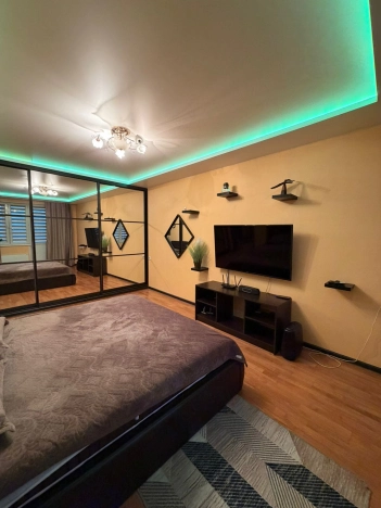 Купить однокомнатную квартиру на улице Строительный проезд в Москве. Вариант № 10340159, 3, площадь -  квм, цена 8700000 рублей