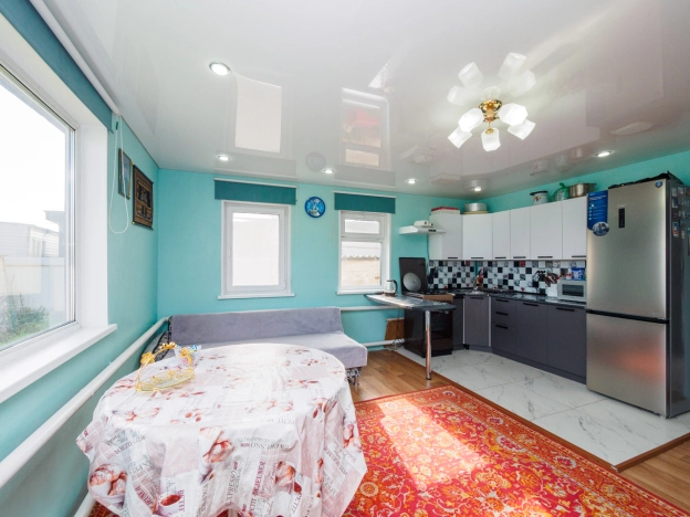 Купить дом в Микрорайоне Порт-Артур в Омске. Вариант № 5408214, 6, площадь -  квм, цена 5600000 рублей