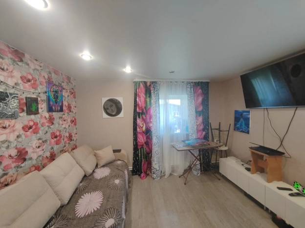 Купить дом на улице Революции в Искитиме. Вариант № 59039, 1, площадь -  квм, цена 2800000 рублей