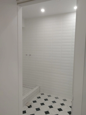 Купить коммерческую недвижимость в Москве. Вариант № 19237, 7, площадь -  квм, цена 9752000 рублей