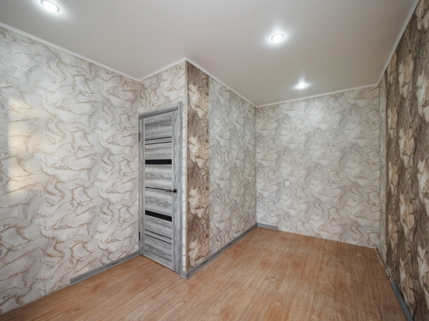 Купить квартиру в Омске. Вариант № 9249370, 6, площадь -  квм, цена 4550000 рублей