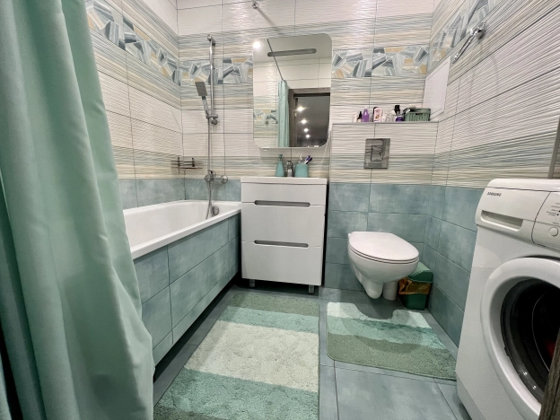 Купить трехкомнатную квартиру в Воронеже. Вариант № 8995669, 13, площадь - квм, цена 8590000 рублей