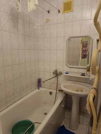 Купить двухкомнатную квартиру в Омске. Вариант № 4883043, 7, площадь -  квм, цена 3900000 рублей