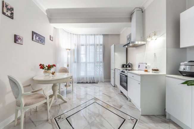 Купить квартиру на улице Рождественский бульвар в Московской области. Вариант № 10656176, 17, площадь - квм, цена 76500000 рублей