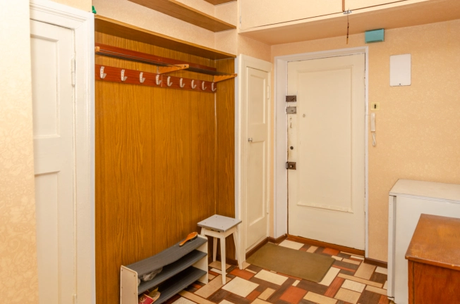 Купить двухкомнатную квартиру в ЦАО в Новосибирске. Вариант № 15010, 14, площадь -  квм, цена 4900000 рублей