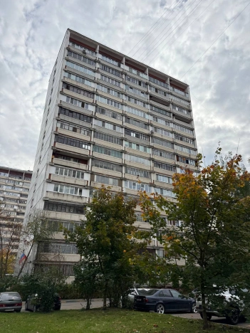 Купить однокомнатную квартиру на вторичке в Московской области. Вариант № 6735225, 34, площадь -  квм, цена 6500000 рублей