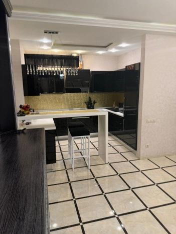 Купить двухкомнатную квартиру на улице Загорская в Волгограде. Вариант № 3464056, 3, площадь -  квм, цена 29000000 рублей