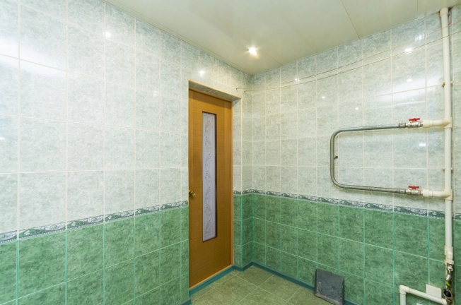 Купить двухкомнатную квартиру в Тюменской области. Вариант № 25044, 9, площадь -  квм, цена 5500000 рублей