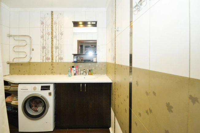 Купить квартиру на улице Красная Сибирь в Бердске. Вариант № 3324919, 18, площадь -  квм, цена 7550000 рублей