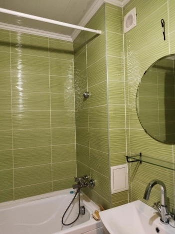 Купить двухкомнатную квартиру на улице Ставропольская в Краснодаре. Вариант № 5315025, 5, площадь -  квм, цена 4900000 рублей