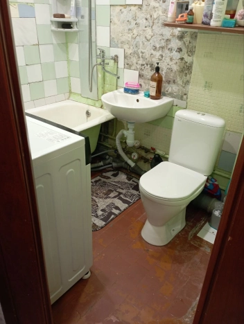 Купить однокомнатную квартиру в Новосибирской области. Вариант № 10215730, 10, площадь -  квм, цена 3000000 рублей