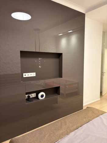 Купить квартиру в Москве. Вариант № 8174487, 16, площадь -  квм, цена 75000000 рублей