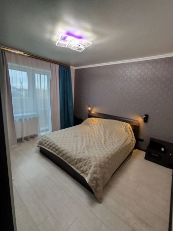 Купить трехкомнатную квартиру в Калининграде. Вариант № 9702593, 3, площадь -  квм, цена 9600000 рублей