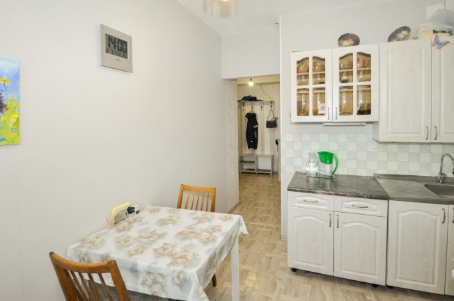 Купить однокомнатную квартиру в Новосибирской области. Вариант № 10033757, 10, площадь -  квм, цена 4500000 рублей