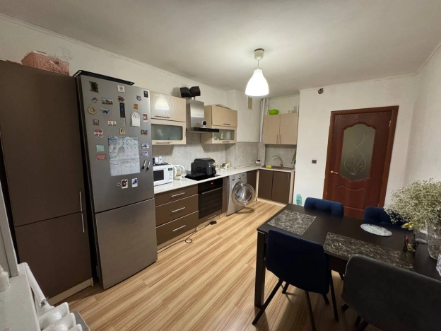 Купить трехкомнатную квартиру в районе Железнодорожный в Улан-Удэ. Вариант № 7661508, 4, площадь -  квм, цена 8650000 рублей