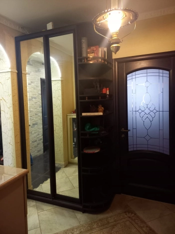 Купить многокомнатную квартиру в районе Филёвский Парк в Москве. Вариант № 58546, 8, площадь -  квм, цена 14500000 рублей