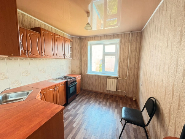 Снять квартиру в Тобольске. Вариант № 10215185, 2, площадь -  квм, цена 42000 рублей