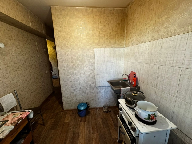 Купить трехкомнатную квартиру в Микрорайоне 29-й, Ангарск в Ангарске. Вариант № 1190524, 5, площадь -  квм, цена 4000000 рублей